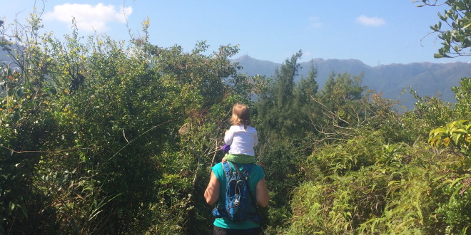 trio beach family hiking in hong kong