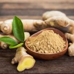 Ginger,Root,And,Ginger,Powder,In,The,Bowl