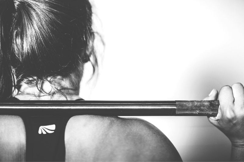 Woman doing CrossFit