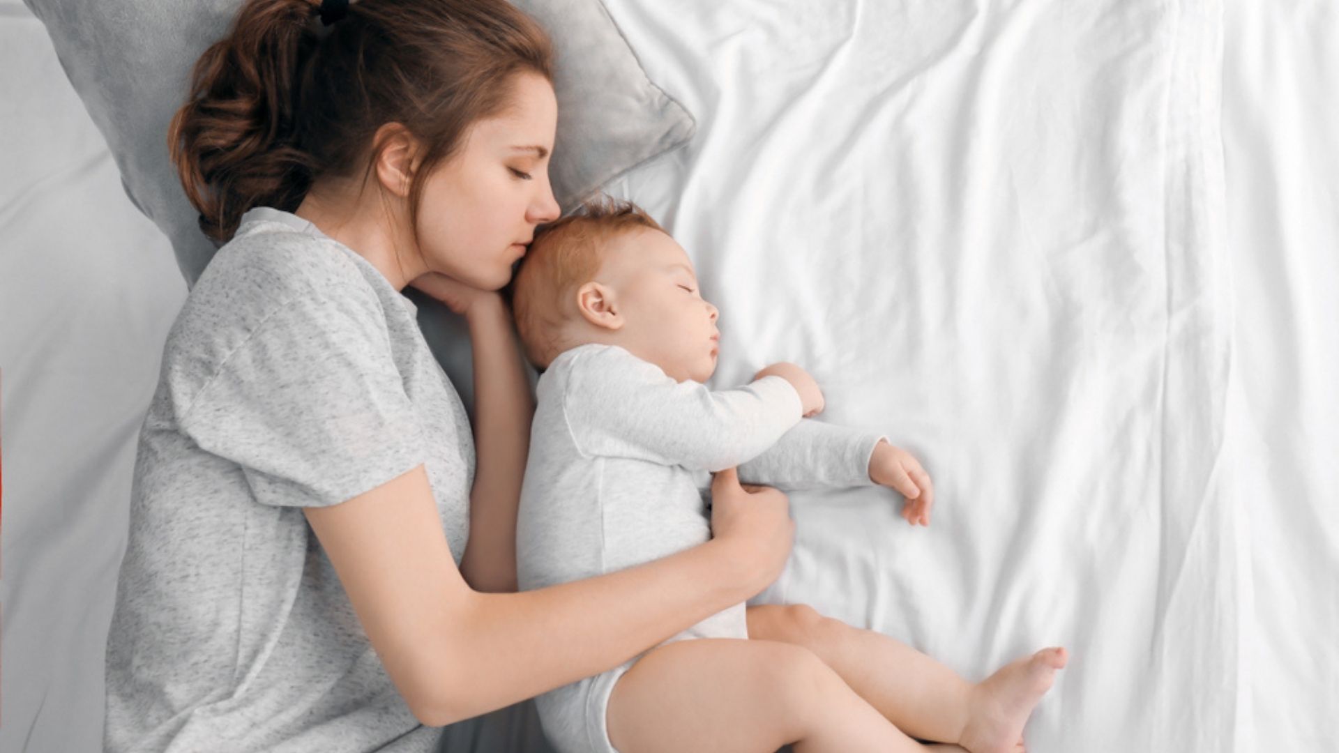 mum sleeping with newborn: sleep tips for new mums