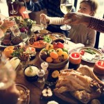 Family at Thanksgiving_Shutterstock