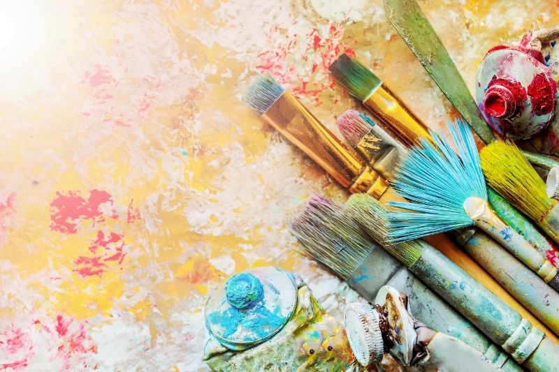 Paint and paint brushes