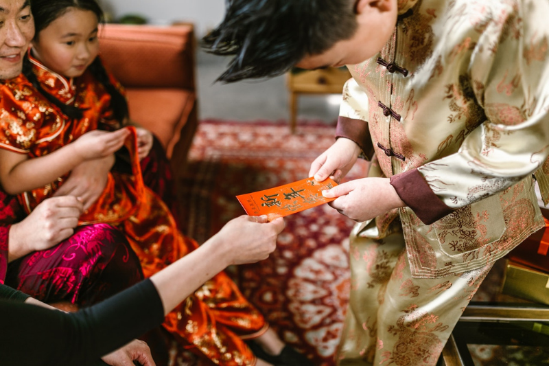 children receiving lai see