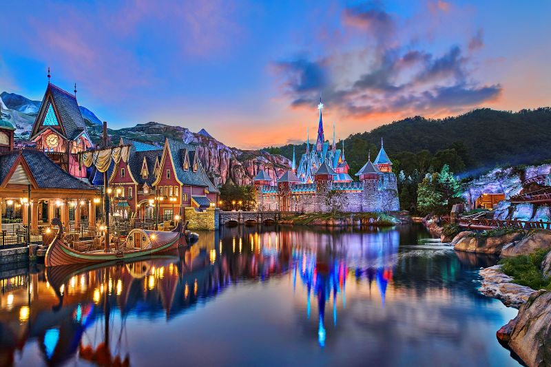 Disney World of Frozen